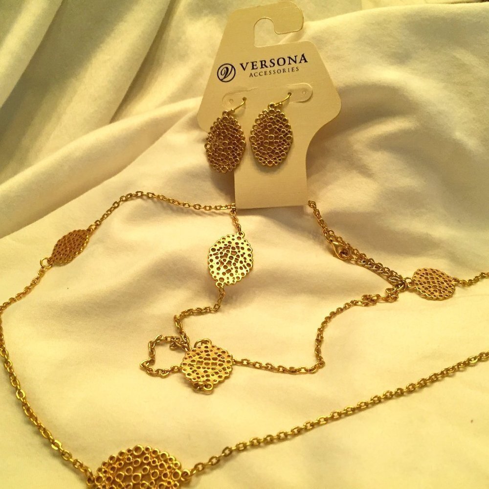 Verona Gold Double necklace and earring set  NWT